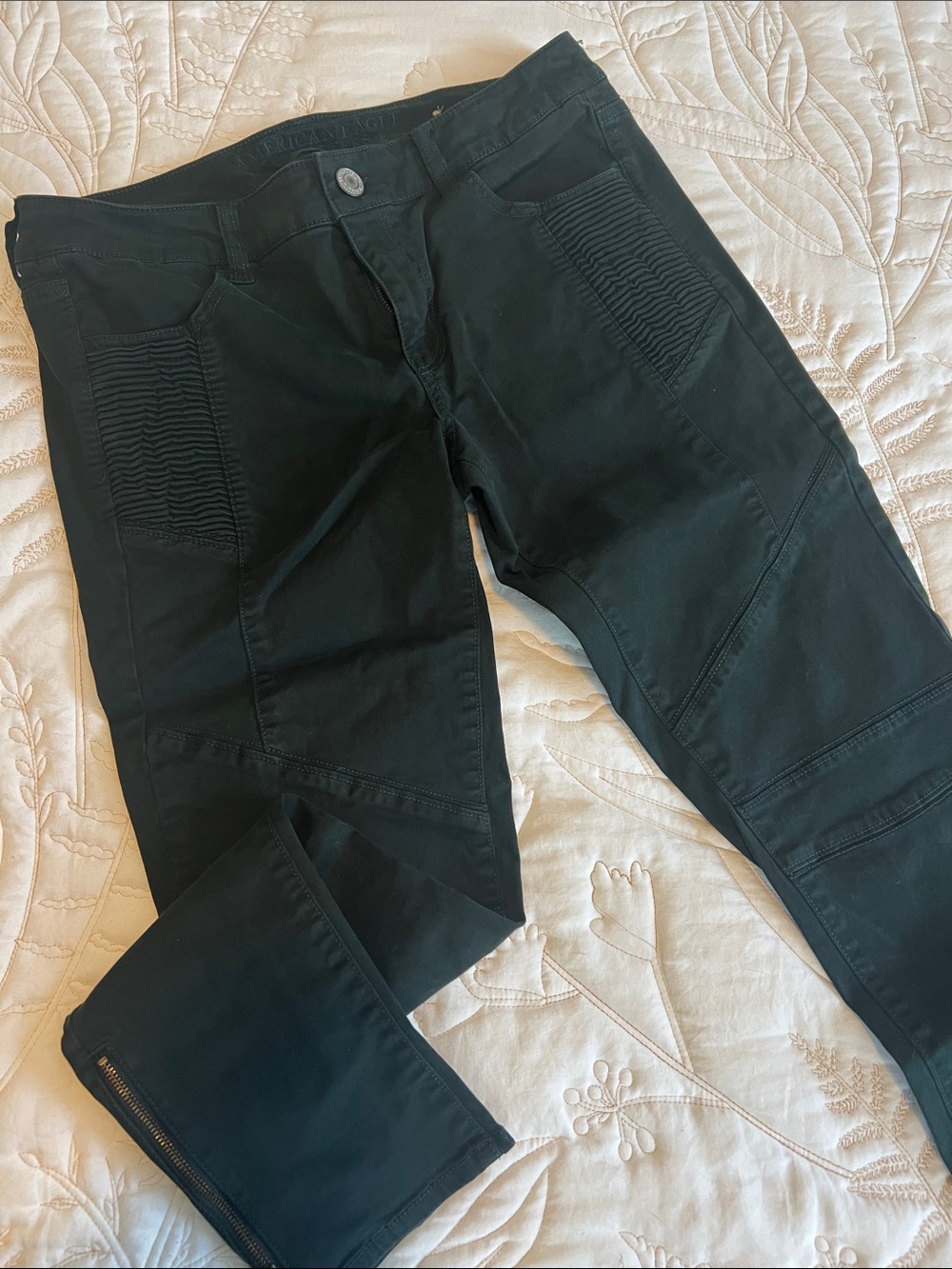 American Eagle Dark Green Super Stretch Skinny AnkleMoto Jeans with Ankle Zips